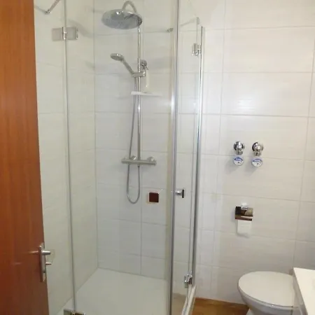 דירה Gemutlich Eingerichtete Maisonette-wohnung Mit Balkon Und Ausblick Auf Berglandschaft *